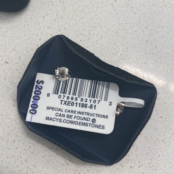 NWT! Macy’s Sterling Silver Post Earrings - Picture 4 of 6